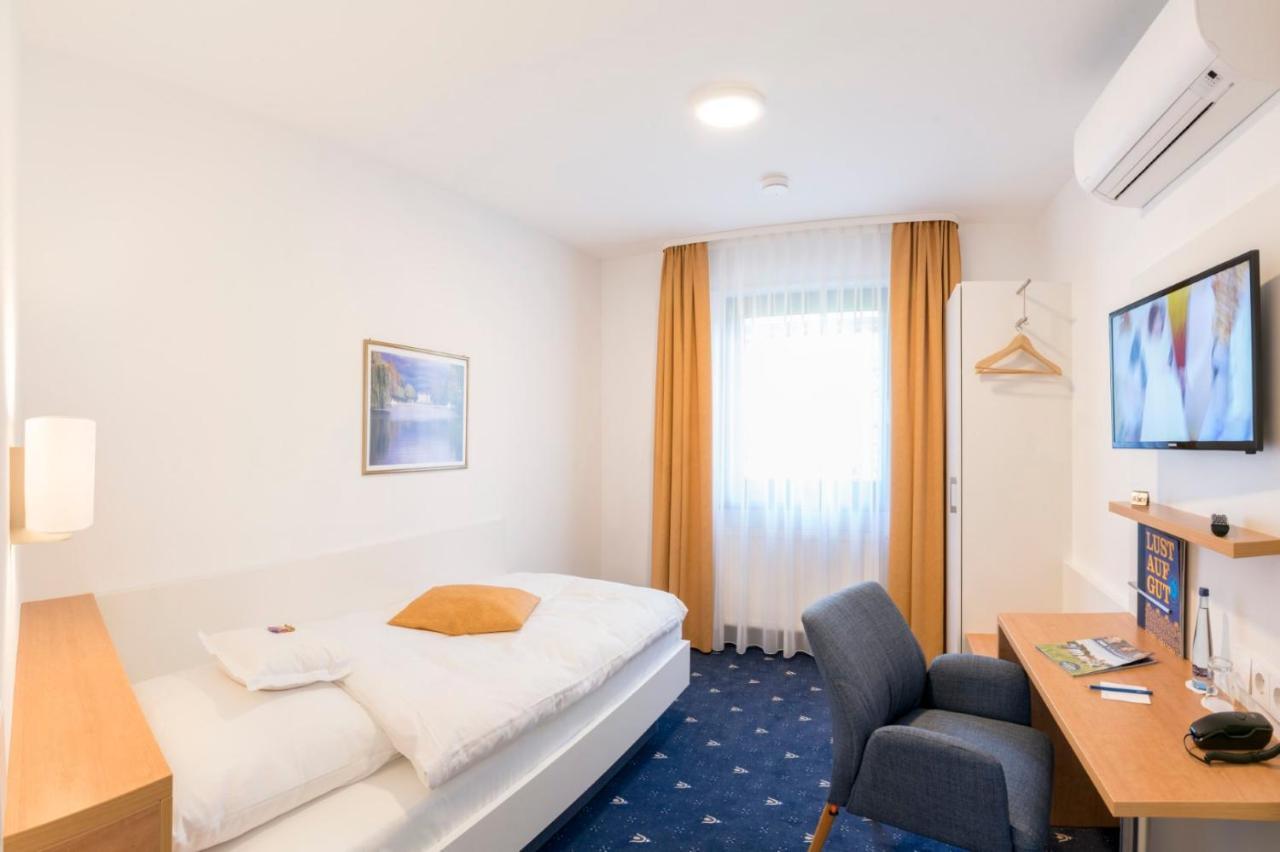 Hotel Adler Post Schwetzingen Luaran gambar