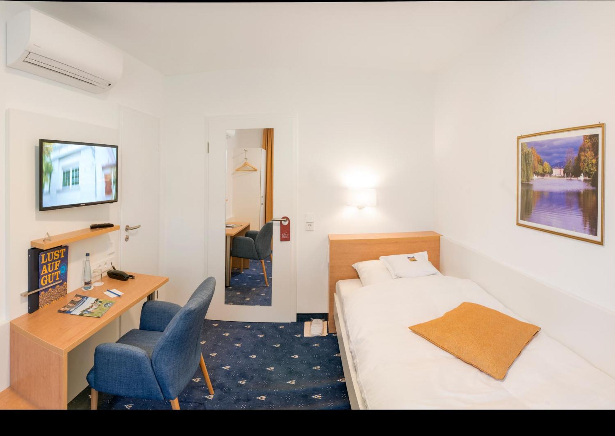 Hotel Adler Post Schwetzingen Luaran gambar