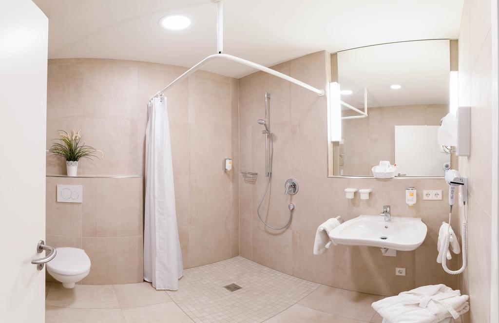 Hotel Adler Post Schwetzingen Luaran gambar